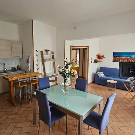 Delizioso Appartamento Collinare Limigiano Exterior foto